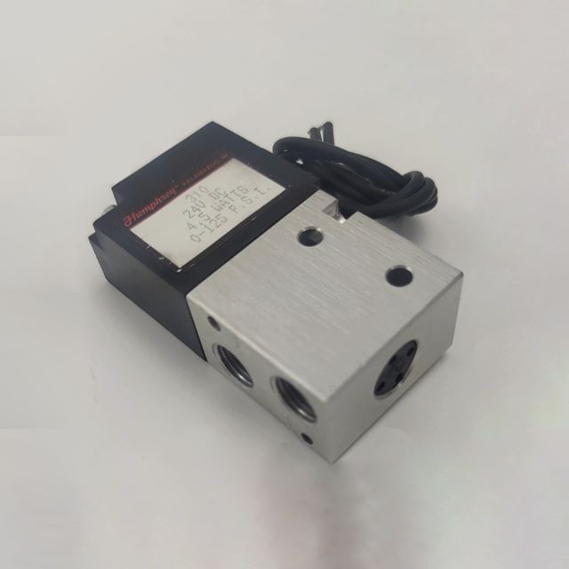 2-position 3-way directional control solenoid valve of Zoomlion ZLK6200 ZLK7600 ZLK8200 ZLK45000 crane spare parts