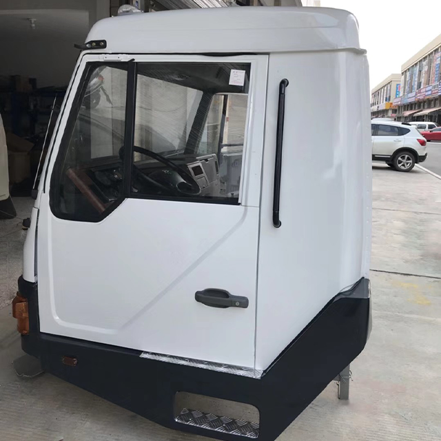 Zoomlion mobile crane operator Operator’s cab cabin assembly with Zoomlion nameplate