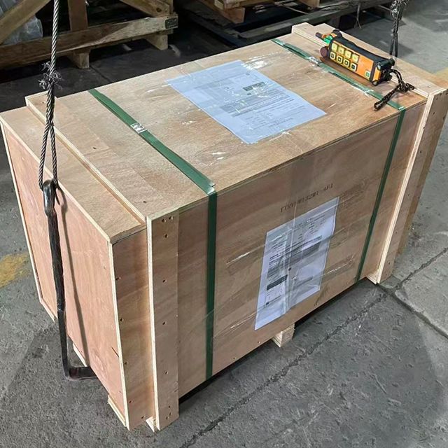 Three-phase asynchronous motor of genuine zoomlion luffing-jib tower crane spare parts from official parts dealers distributors