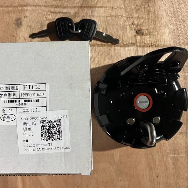 Sany fuel tank lock and key Anti-theft fuel filler cap heavy-duty excavator fuel access cover