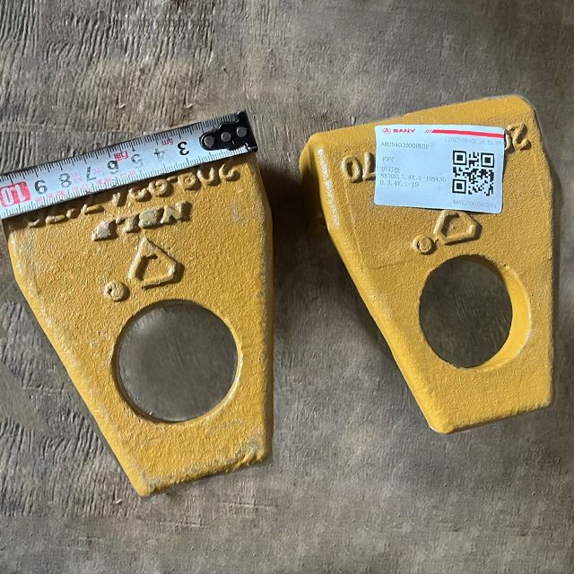 Wear plate lip shroud to protect Sany excavator tooth adapter bucket cutting edge