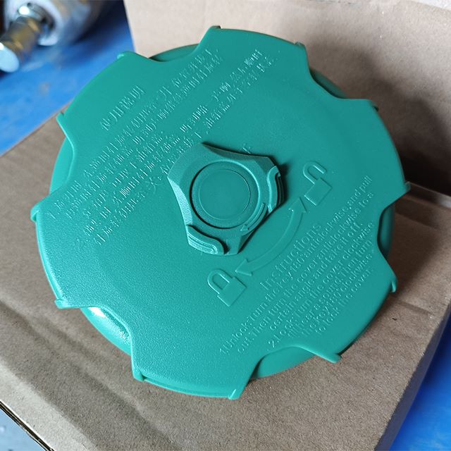 Zoomlion crane oil fuel water tank cap for heavy equipment companies in Vietnam