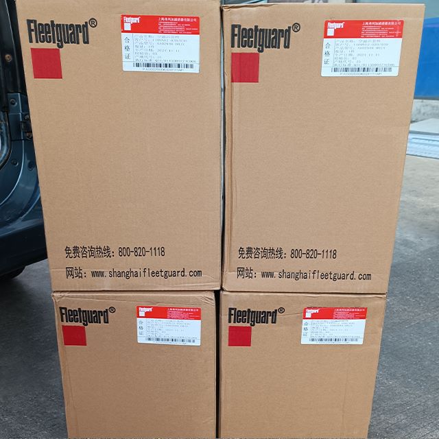 Fleetguard primary secondary cabin air filters kit, hose air entry filter element for Cummins engine